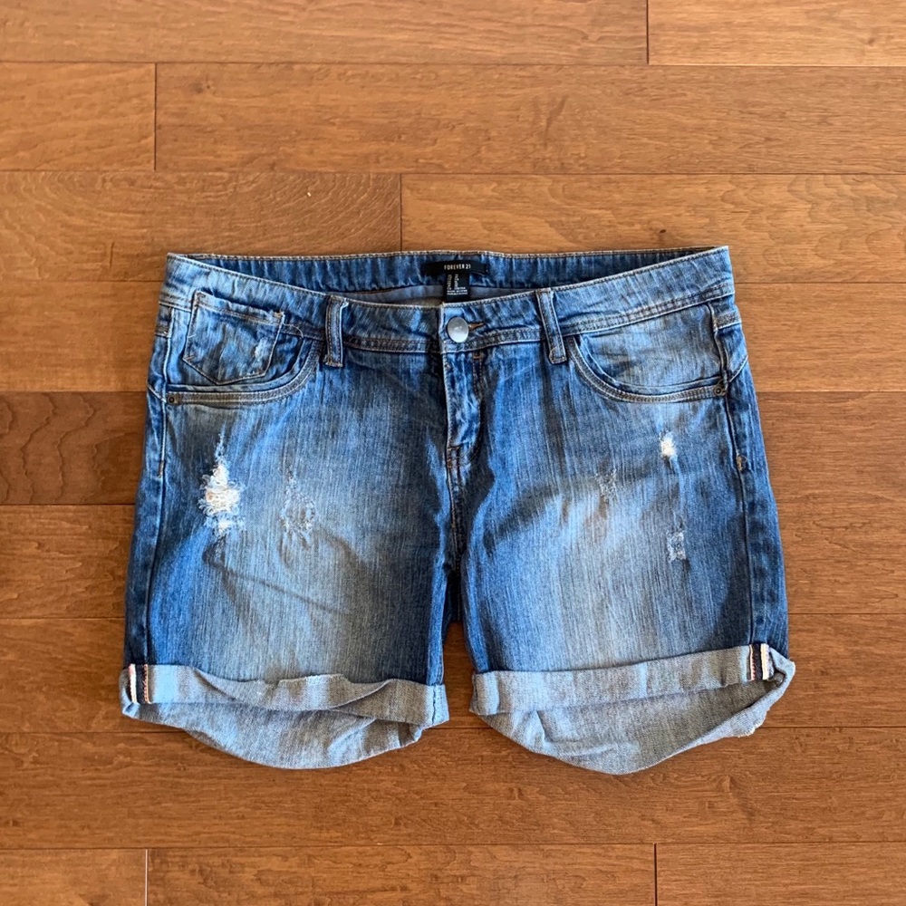 📦 Moving Sale - 4/20$ 📦 Forever 21 Jean shorts